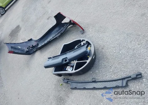 2019 Kia Forte Lxs z USA, uszkodzony, nr VIN 3KPF24AD9KE014180